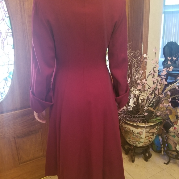 1950's Vintage Burgundy Swing Coat - Picture 3 of 7